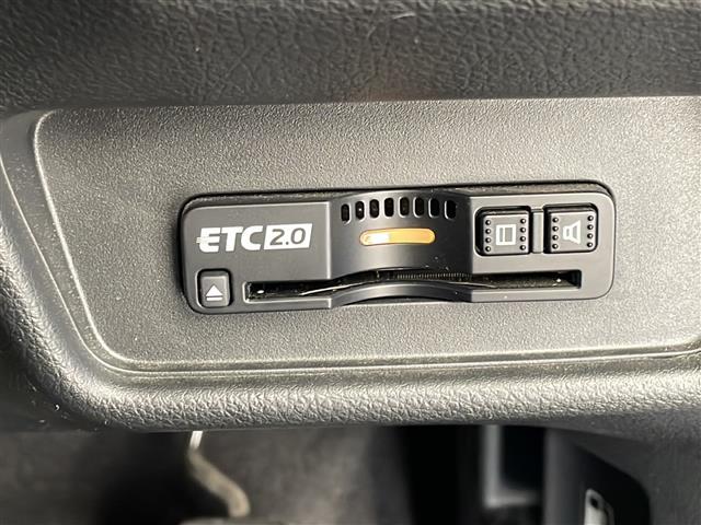 オデッセイハイブリッド e:HEVアブソルート・EX 純正10型ナビ フリップダウンモニター 全方位カメラ 両側パワースライドドア シートヒーター バックカメラ 電動リアゲート パワーシート コーナーセンサー 純正アルミホイール ETC2.0(13枚目)