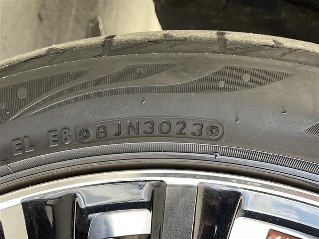 オデッセイハイブリッド e:HEVアブソルート・EX 純正10型ナビ フリップダウンモニター 全方位カメラ 両側パワースライドドア シートヒーター バックカメラ 電動リアゲート パワーシート コーナーセンサー 純正アルミホイール ETC2.0(17枚目)