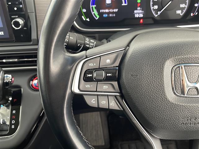 オデッセイハイブリッド e:HEVアブソルート・EX 純正10型ナビ フリップダウンモニター 全方位カメラ 両側パワースライドドア シートヒーター バックカメラ 電動リアゲート パワーシート コーナーセンサー 純正アルミホイール ETC2.0(22枚目)