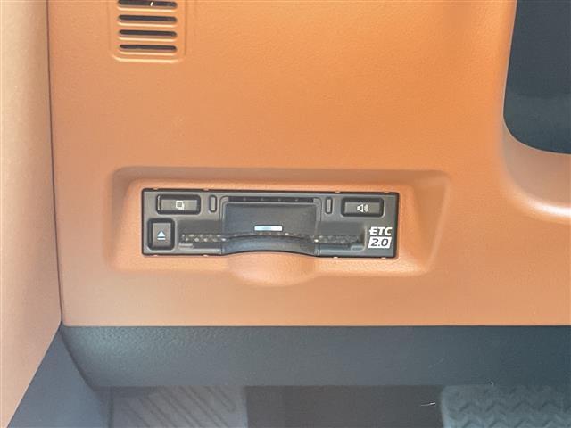 ヴェルファイア Z プレミア トヨタセーフティセンス トヨタチームメイト 純正14型ディスプレイオーディオナビ フリップダウンモニター 三眼LEDヘッドライト 全方位カメラ 両側パワースライドドア 本革レザー シートヒーター(12枚目)