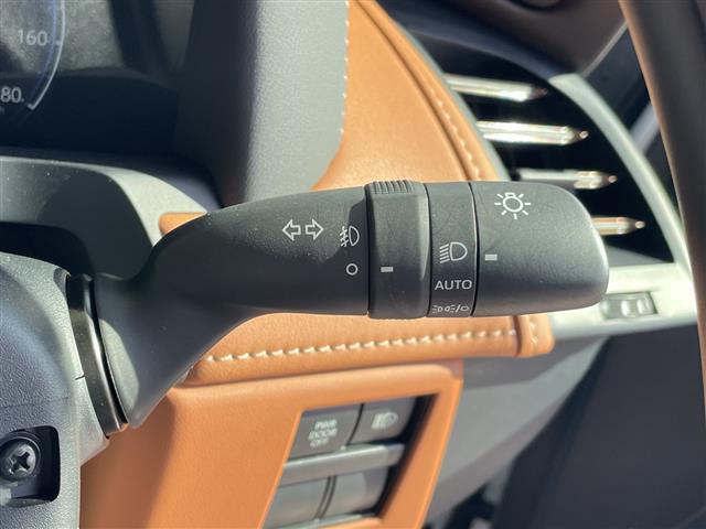 ヴェルファイア Z プレミア トヨタセーフティセンス トヨタチームメイト 純正14型ディスプレイオーディオナビ フリップダウンモニター 三眼LEDヘッドライト 全方位カメラ 両側パワースライドドア 本革レザー シートヒーター(24枚目)