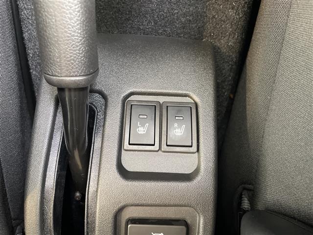 ジムニーノマド FC 登録済未使用車 スズキセーフティサポート レーダークルーズコントロール シートヒーター コーナーセンサー 純正アルミホイール LEDヘッドライト オートライト 衝突軽減システム スマートキー(4枚目)