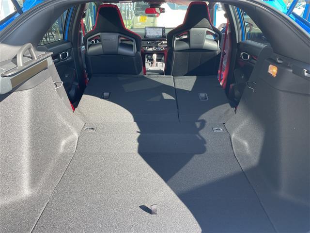 シビック タイプR 登録済未使用車 ホンダセンシング 純正10.2型ディスプレイオーディオナビ レーダークルーズコントロール バックカメラ ブレンボキャリパー ホンダサンケイマフラー ホンダLOGR BSM LED(16枚目)