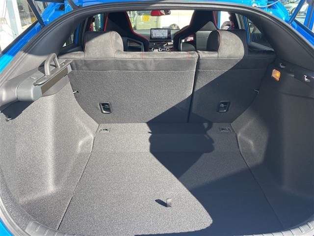 シビック タイプR 登録済未使用車 ホンダセンシング 純正10.2型ディスプレイオーディオナビ レーダークルーズコントロール バックカメラ ブレンボキャリパー ホンダサンケイマフラー ホンダLOGR BSM LED(32枚目)
