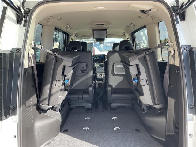 セレナ e-パワー ハイウェイスターV 登録済未使用車 プロパイロット緊急停止支援システム SOSコール 純正12.3型ディスプレイオーディオナビ 全方位カメラ 両側パワースライドドア レーダークルーズコントロール ハンズフリースライドドア(30枚目)