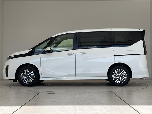 セレナ e-パワー ハイウェイスターV 登録済未使用車 プロパイロット緊急停止支援システム SOSコール 純正12.3型ディスプレイオーディオナビ 全方位カメラ 両側パワースライドドア レーダークルーズコントロール ハンズフリースライドドア(34枚目)