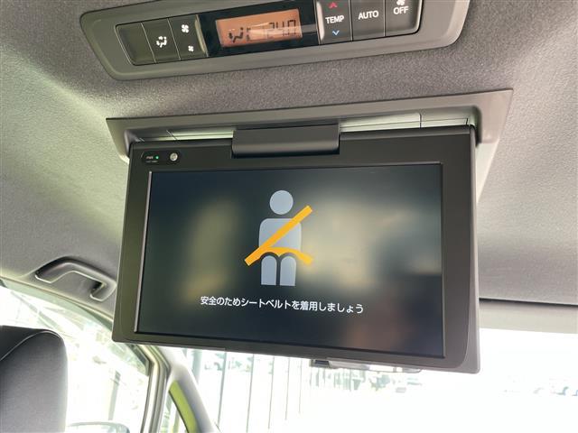ノア Ｓｉ　ダブルバイビーＩＩＩ　トヨタセーフティセンス　純正９型ナビ　１２型フリップダウンモニター　両側パワースライドドア　バックカメラ　コーナーセンサー　純正アルミホイール　ＥＴＣ　ＬＥＤヘッドライトリアオートエアコン（6枚目）