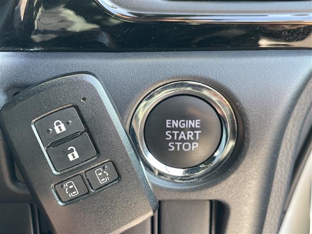 ノア Ｓｉ　ダブルバイビーＩＩＩ　トヨタセーフティセンス　純正９型ナビ　１２型フリップダウンモニター　両側パワースライドドア　バックカメラ　コーナーセンサー　純正アルミホイール　ＥＴＣ　ＬＥＤヘッドライトリアオートエアコン（10枚目）
