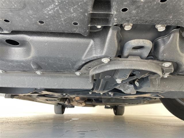 ノア Ｓｉ　ダブルバイビーＩＩＩ　トヨタセーフティセンス　純正９型ナビ　１２型フリップダウンモニター　両側パワースライドドア　バックカメラ　コーナーセンサー　純正アルミホイール　ＥＴＣ　ＬＥＤヘッドライトリアオートエアコン（41枚目）