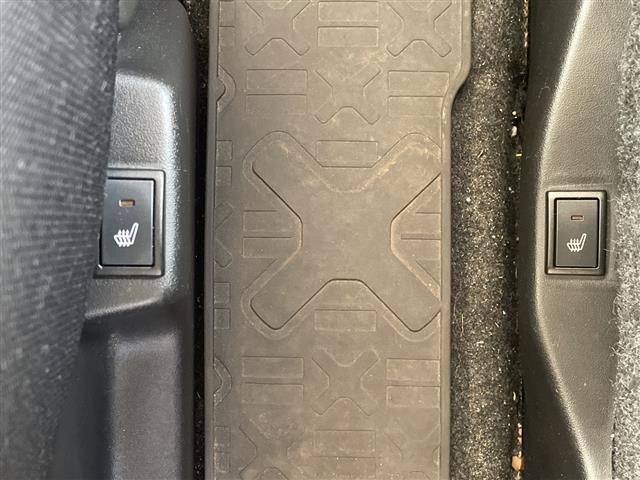 クロスビー ハイブリッドＭＺ　スズキセーフティサポート　純正８型ナビ　全方位カメラ　レーダークルーズコントロール　シートヒーター　コーナーセンサー　純正アルミホイール　ＥＴＣ　ＬＥＤヘッドライト　パドルシフト　衝突軽減システム（8枚目）