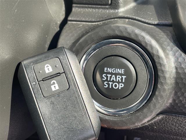 クロスビー ハイブリッドＭＺ　スズキセーフティサポート　純正８型ナビ　全方位カメラ　レーダークルーズコントロール　シートヒーター　コーナーセンサー　純正アルミホイール　ＥＴＣ　ＬＥＤヘッドライト　パドルシフト　衝突軽減システム（9枚目）