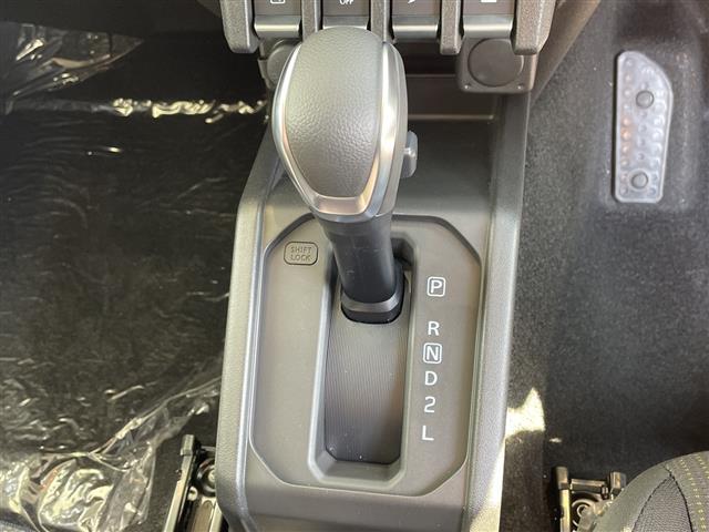 ジムニーノマド FC 登録済未使用車 スズキセーフティサポート レーダークルーズコントロール シートヒーター 純正アルミホイール 4WD LEDヘッドライト レーンキープアシスト オートマチックハイビーム 衝突軽減(10枚目)