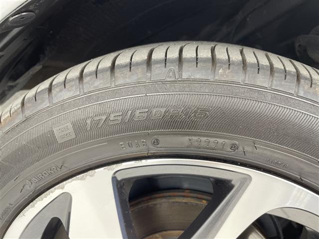 アクア X-アーバン 純正ナビ バックカメラ 純正アルミホイール ETC ドライブレコーダー CD DVD Bluetooth ステアリングスイッチ スマートキー プッシュスタート(17枚目)