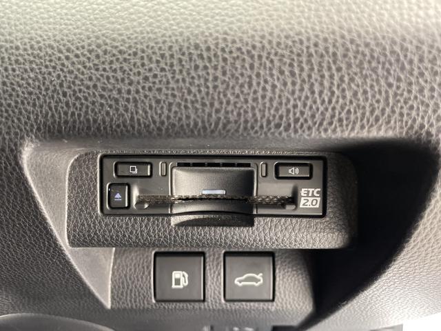 クラウンクロスオーバー Gアドバンスド・レザーパッケージ トヨタセーフティセンス 純正12.3型ディスプレイオーディオナビ 全方位カメラ 4眼LEDヘッドライト シートヒーター エアシート バックカメラ 電動リアゲート パワーシート ヘッドアップディスプレイ(5枚目)