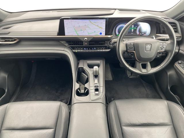 クラウンクロスオーバー Gアドバンスド・レザーパッケージ トヨタセーフティセンス 純正12.3型ディスプレイオーディオナビ 全方位カメラ 4眼LEDヘッドライト シートヒーター エアシート バックカメラ 電動リアゲート パワーシート ヘッドアップディスプレイ(7枚目)