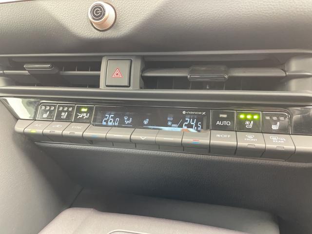 クラウンクロスオーバー Gアドバンスド・レザーパッケージ トヨタセーフティセンス 純正12.3型ディスプレイオーディオナビ 全方位カメラ 4眼LEDヘッドライト シートヒーター エアシート バックカメラ 電動リアゲート パワーシート ヘッドアップディスプレイ(20枚目)