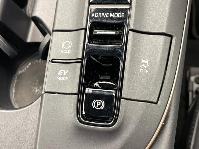 クラウンクロスオーバー Gアドバンスド・レザーパッケージ トヨタセーフティセンス 純正12.3型ディスプレイオーディオナビ 全方位カメラ 4眼LEDヘッドライト シートヒーター エアシート バックカメラ 電動リアゲート パワーシート ヘッドアップディスプレイ(22枚目)