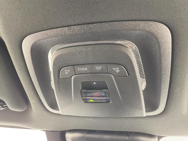 クラウンクロスオーバー Gアドバンスド・レザーパッケージ トヨタセーフティセンス 純正12.3型ディスプレイオーディオナビ 全方位カメラ 4眼LEDヘッドライト シートヒーター エアシート バックカメラ 電動リアゲート パワーシート ヘッドアップディスプレイ(33枚目)