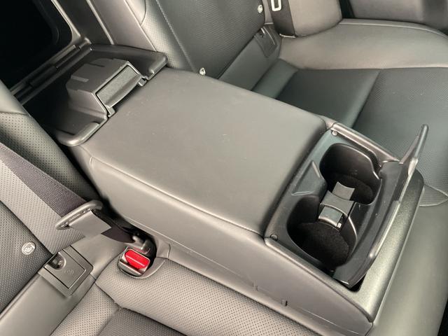 クラウンクロスオーバー Gアドバンスド・レザーパッケージ トヨタセーフティセンス 純正12.3型ディスプレイオーディオナビ 全方位カメラ 4眼LEDヘッドライト シートヒーター エアシート バックカメラ 電動リアゲート パワーシート ヘッドアップディスプレイ(43枚目)