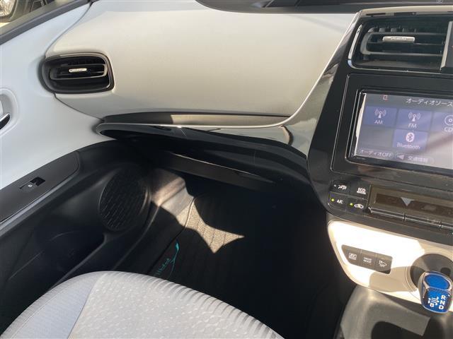 プリウス S 純正ナビ 純正アルミホイール ETC フルセグ CD DVD Bluetooth LEDヘッドライト ドライブレコーダー ステアリングスイッチ スマートキー プッシュスタート(12枚目)