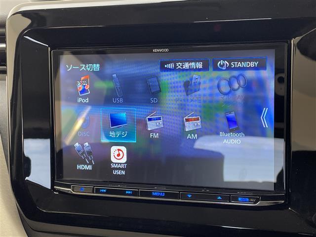 ソリオ ハイブリッドＭＺ　スズキセーフティサポート　８型ナビ　両側パワースライドドア　レーダークルーズコントロール　シートヒーター　バックカメラ　ヘッドアップディスプレイ　コーナーセンサー　純正アルミホイール　ＥＴＣ　ＬＥＤ（5枚目）