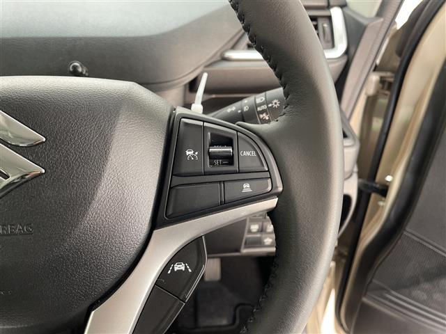 ソリオ ハイブリッドＭＺ　スズキセーフティサポート　８型ナビ　両側パワースライドドア　レーダークルーズコントロール　シートヒーター　バックカメラ　ヘッドアップディスプレイ　コーナーセンサー　純正アルミホイール　ＥＴＣ　ＬＥＤ（10枚目）