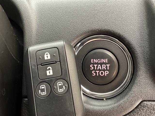 ソリオ ハイブリッドＭＺ　スズキセーフティサポート　８型ナビ　両側パワースライドドア　レーダークルーズコントロール　シートヒーター　バックカメラ　ヘッドアップディスプレイ　コーナーセンサー　純正アルミホイール　ＥＴＣ　ＬＥＤ（11枚目）