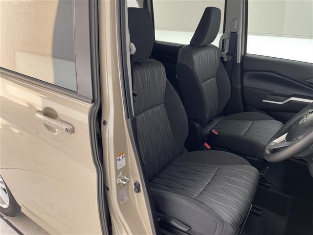 ソリオ ハイブリッドＭＺ　スズキセーフティサポート　８型ナビ　両側パワースライドドア　レーダークルーズコントロール　シートヒーター　バックカメラ　ヘッドアップディスプレイ　コーナーセンサー　純正アルミホイール　ＥＴＣ　ＬＥＤ（14枚目）