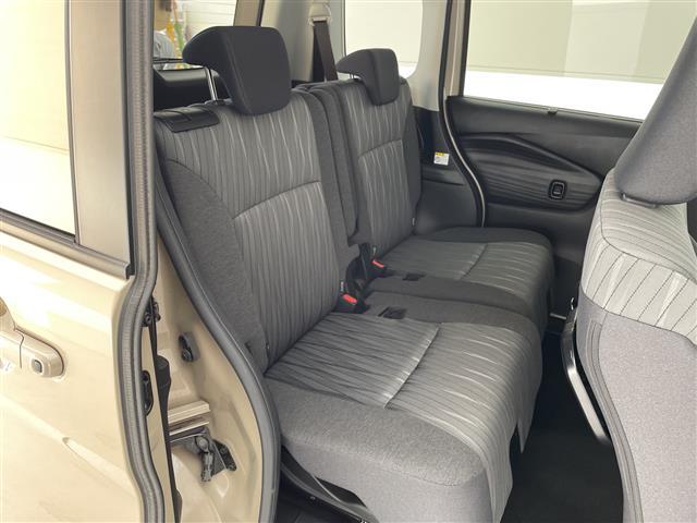 ソリオ ハイブリッドＭＺ　スズキセーフティサポート　８型ナビ　両側パワースライドドア　レーダークルーズコントロール　シートヒーター　バックカメラ　ヘッドアップディスプレイ　コーナーセンサー　純正アルミホイール　ＥＴＣ　ＬＥＤ（15枚目）