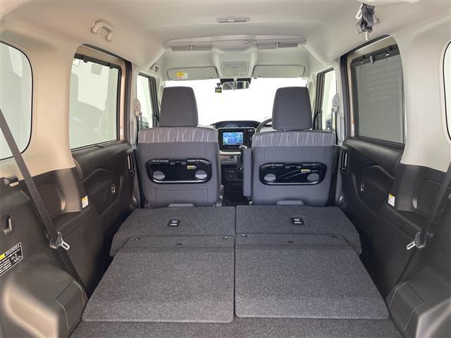 ソリオ ハイブリッドＭＺ　スズキセーフティサポート　８型ナビ　両側パワースライドドア　レーダークルーズコントロール　シートヒーター　バックカメラ　ヘッドアップディスプレイ　コーナーセンサー　純正アルミホイール　ＥＴＣ　ＬＥＤ（16枚目）