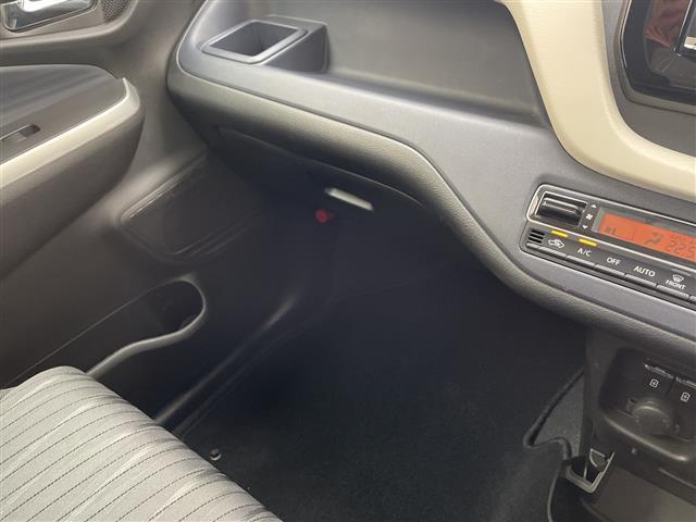 ソリオ ハイブリッドＭＺ　スズキセーフティサポート　８型ナビ　両側パワースライドドア　レーダークルーズコントロール　シートヒーター　バックカメラ　ヘッドアップディスプレイ　コーナーセンサー　純正アルミホイール　ＥＴＣ　ＬＥＤ（25枚目）