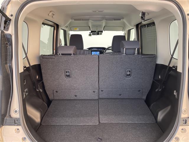 ソリオ ハイブリッドＭＺ　スズキセーフティサポート　８型ナビ　両側パワースライドドア　レーダークルーズコントロール　シートヒーター　バックカメラ　ヘッドアップディスプレイ　コーナーセンサー　純正アルミホイール　ＥＴＣ　ＬＥＤ（31枚目）