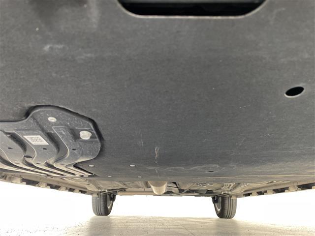 ソリオ ハイブリッドＭＺ　スズキセーフティサポート　８型ナビ　両側パワースライドドア　レーダークルーズコントロール　シートヒーター　バックカメラ　ヘッドアップディスプレイ　コーナーセンサー　純正アルミホイール　ＥＴＣ　ＬＥＤ（39枚目）