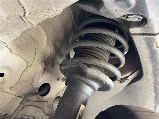 ソリオ ハイブリッドＭＺ　スズキセーフティサポート　８型ナビ　両側パワースライドドア　レーダークルーズコントロール　シートヒーター　バックカメラ　ヘッドアップディスプレイ　コーナーセンサー　純正アルミホイール　ＥＴＣ　ＬＥＤ（41枚目）