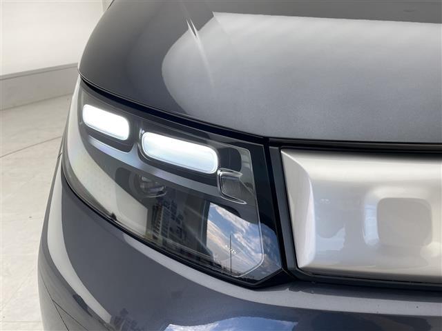 フリード ｅ：ＨＥＶクロスター　登録済未使用車　純正９型ディスプレイオーディオナビ　バックカメラ　両側パワースライドドア　シートヒーター　レーダークルーズコントロール　コーナーセンサー　純正アルミホイール　ルーフレール（13枚目）