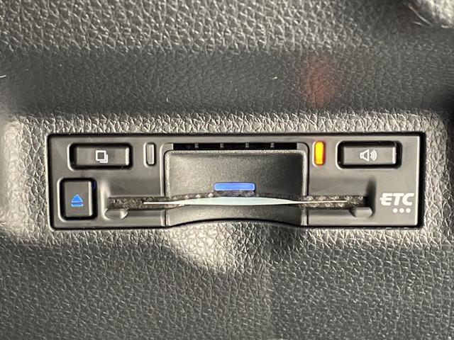 シエンタ ハイブリッドG 録済未使用車 トヨタセーフティセンス 純正8型ディスプレイオーディオ ナビ機能なし 全方位カメラ レーダークルーズコントロール バックカメラ コーナーセンサー ブラインドスポットモニター(7枚目)