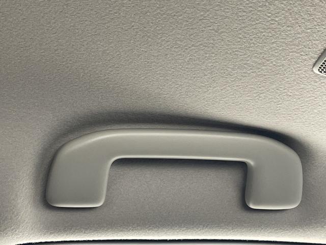 シエンタ ハイブリッドG 録済未使用車 トヨタセーフティセンス 純正8型ディスプレイオーディオ ナビ機能なし 全方位カメラ レーダークルーズコントロール バックカメラ コーナーセンサー ブラインドスポットモニター(17枚目)