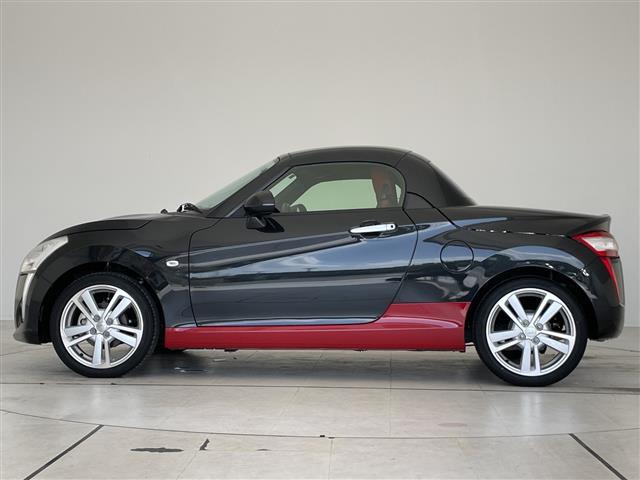 コペン ローブ シートヒーター 純正16インチアルミホイール アイドリングストップ オートエアコン 純正フロアマット ステアリングスイッチ スマートキー プッシュスタート パワーウィンドウ パワーステアリング(19枚目)