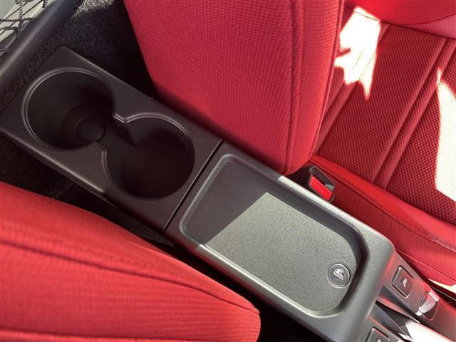 コペン ローブ シートヒーター 純正16インチアルミホイール アイドリングストップ オートエアコン 純正フロアマット ステアリングスイッチ スマートキー プッシュスタート パワーウィンドウ パワーステアリング(27枚目)