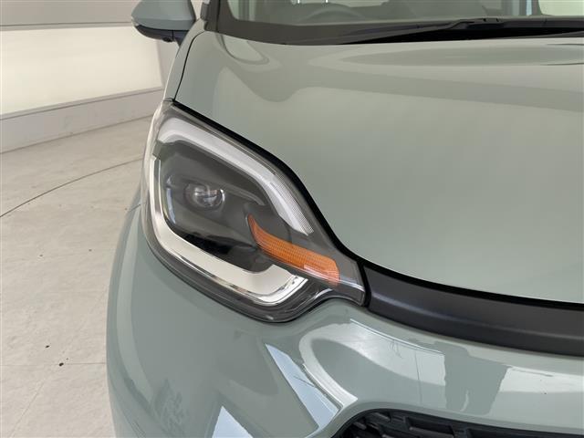 シエンタ ハイブリッドＺ　トヨタセーフティセンス　純正８型ディスプレイオーディオ　全方位カメラ　両側パワースライドドア　レーダークルーズコントロール　バックカメラ　コーナーセンサー　ブラインドスポットモニター（13枚目）