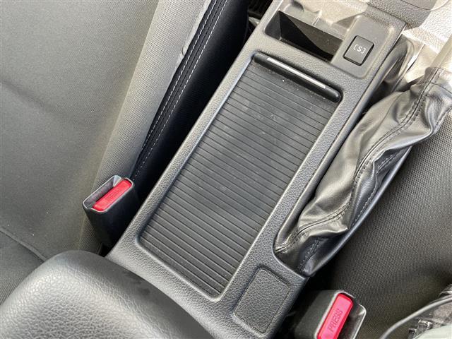 インプレッサスポーツ １．６ｉ－Ｌ　純正ナビ　純正アルミホイール　フルセグ　ＣＤ　ＤＶＤ　Ｂｌｕｅｔｏｏｔｈ　純正フロアマット　アイドリングストップ　リモコンキー（31枚目）