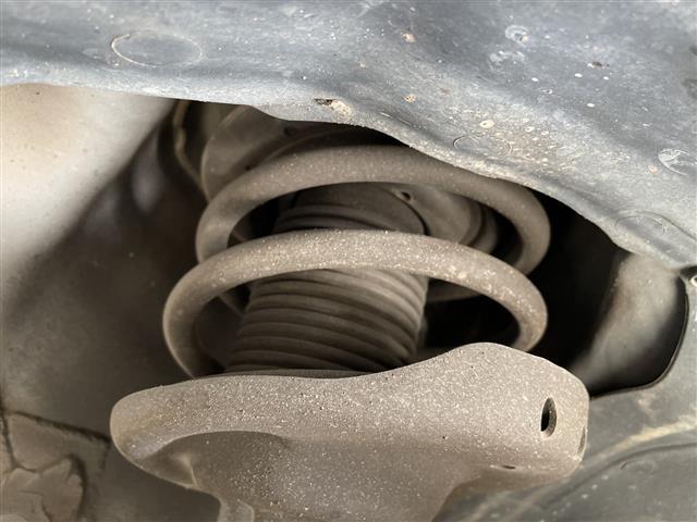 インプレッサスポーツ １．６ｉ－Ｌ　純正ナビ　純正アルミホイール　フルセグ　ＣＤ　ＤＶＤ　Ｂｌｕｅｔｏｏｔｈ　純正フロアマット　アイドリングストップ　リモコンキー（41枚目）