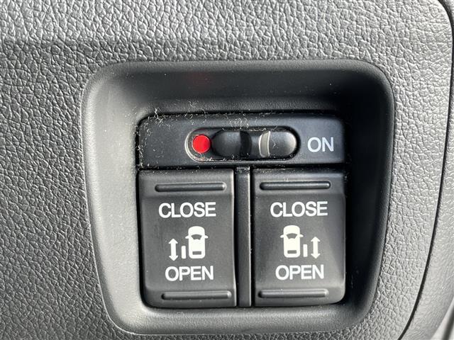 N-BOXカスタム G SSパッケージ 8型ナビ 両側パワースライドドア シートヒーター バックカメラ 純正14インチアルミホイール ETC ステアリングスイッチ スマートキー プッシュスタート パワーウィンドウ パワーステアリング(6枚目)