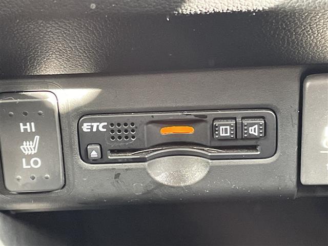 N-BOXカスタム G SSパッケージ 8型ナビ 両側パワースライドドア シートヒーター バックカメラ 純正14インチアルミホイール ETC ステアリングスイッチ スマートキー プッシュスタート パワーウィンドウ パワーステアリング(9枚目)