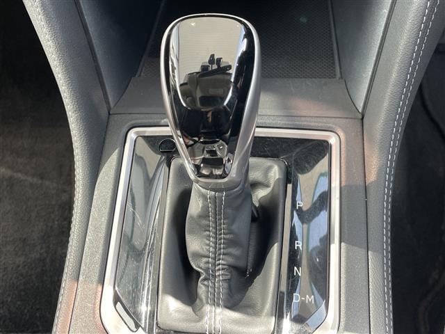 インプレッサスポーツ ２．０ｉ－Ｌアイサイト　ＳＤナビ　レーダークルーズコントロール　バックカメラ　純正アルミホイール　ＥＴＣ　ＬＥＤヘッドライト　パドルシフト　レーンキープアシスト　フルセグ　ＣＤ　ＤＶＤ　Ｂｌｕｅｔｏｏｔ　スマートキー（12枚目）