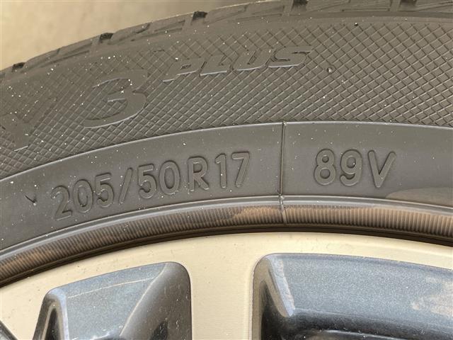 インプレッサスポーツ ２．０ｉ－Ｌアイサイト　ＳＤナビ　レーダークルーズコントロール　バックカメラ　純正アルミホイール　ＥＴＣ　ＬＥＤヘッドライト　パドルシフト　レーンキープアシスト　フルセグ　ＣＤ　ＤＶＤ　Ｂｌｕｅｔｏｏｔ　スマートキー（17枚目）