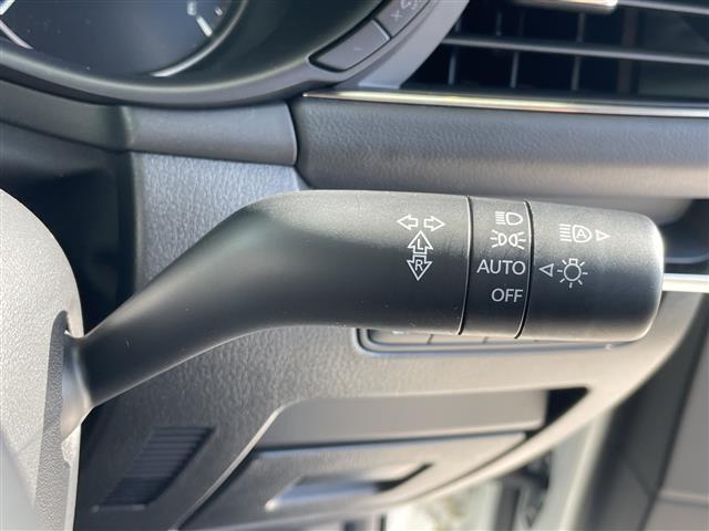 MAZDA3ファストバック 15Sツーリング 純正9機型ナビ 全方位カメラ レーダークルーズコントロール バックカメラ コーナーセンサー 純正18インチアルミホイール ブラインドスポットモニター LEDヘッドライト オートマチックハイビーム(23枚目)