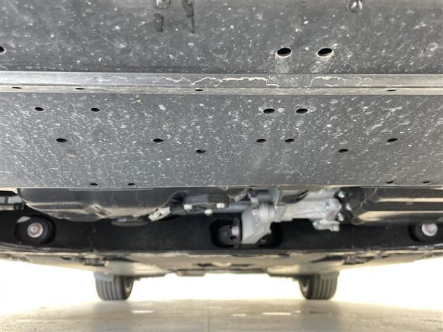 MAZDA3ファストバック 15Sツーリング 純正9機型ナビ 全方位カメラ レーダークルーズコントロール バックカメラ コーナーセンサー 純正18インチアルミホイール ブラインドスポットモニター LEDヘッドライト オートマチックハイビーム(40枚目)