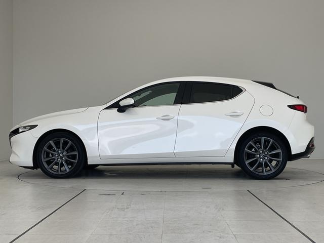 MAZDA3ファストバック 15Sツーリング 純正9機型ナビ 全方位カメラ レーダークルーズコントロール バックカメラ コーナーセンサー 純正18インチアルミホイール ブラインドスポットモニター LEDヘッドライト オートマチックハイビーム(56枚目)