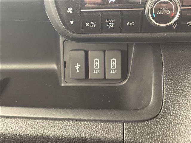 N-BOXカスタム G・Lターボホンダセンシング ホンダセンシング 純正ナビ 両側パワースライドドア レーダークルーズコントロール シートヒーター バックカメラ コーナーセンサー 純正アルミホイール LEDヘッドライト オートマチックハイビーム(26枚目)